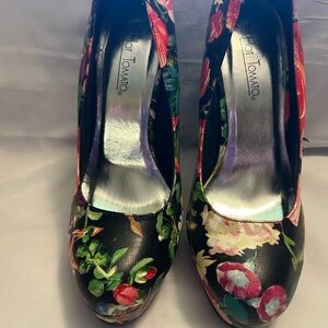 Hot Tomato Black and Pink Stiletto Heels